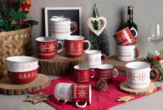 Tasse en céramique en grès de Noël chaud