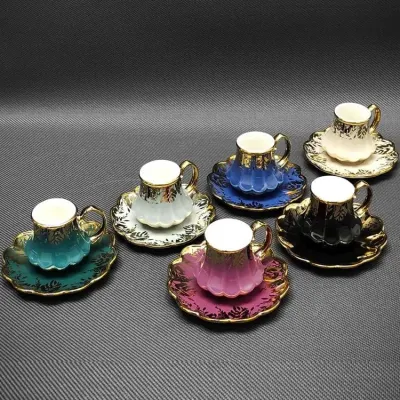 Ensemble de tasses et soucoupes en céramique personnalisées de haute qualité, glaçure colorée, Design doré de luxe, ensemble de tasses à café et à thé en porcelaine pour le quotidien